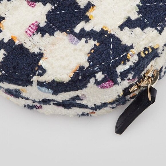 Chanel Blue/White Tweed Chanel 19 Round Clutch Bag - Picture 11 of 12